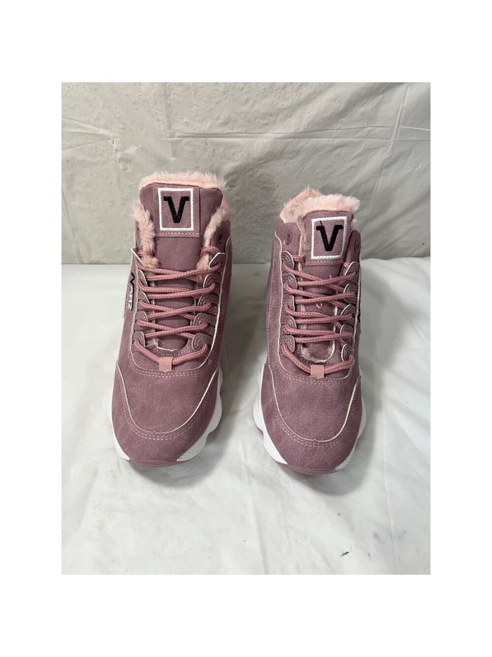 NAHZ Womens Lined Pink Suede Chuck Style Mid Height Shoe Size 39 new